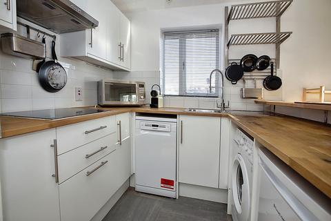 undefined, Dewberry Street, London E14