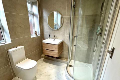 4 bedroom detached bungalow for sale, Hawkshead Road, Little Heath EN6