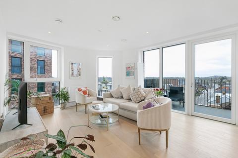 1 bedroom apartment for sale, Station Road North, Egham, Surrey, TW20