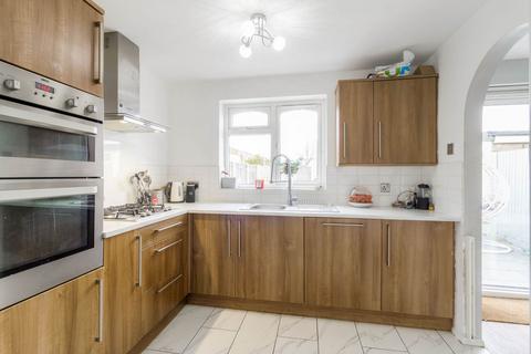 undefined, Roxburgh Way, Milton Keynes MK3