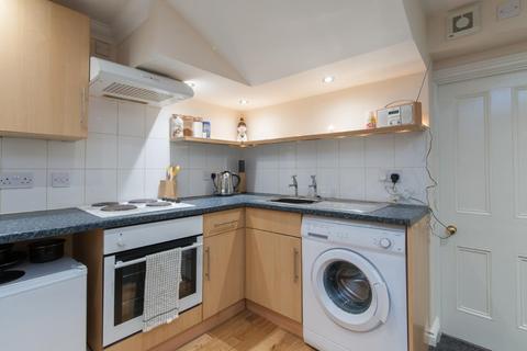 1 bedroom flat to rent, Grosvenor Place, Margate, Kent, CT9