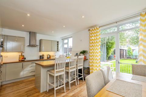 4 bedroom terraced house for sale, Linden Road, Bognor Regis