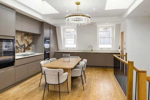 undefined, Lexham Mews, London
