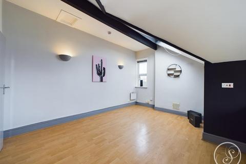 1 bedroom flat to rent, Hollyshaw Lane, Whitkirk, Leeds, LS15