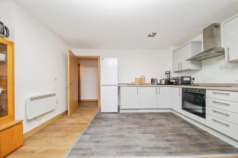 2 bedroom apartment for sale, Hawkins Road, Colchester