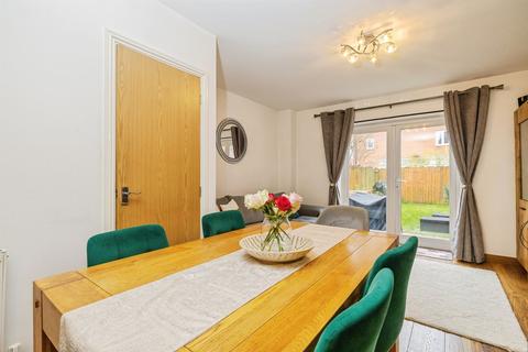 undefined, Iris Crescent, Lincoln
