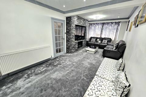 undefined, Hadley Gardens, Southall, Greater London, UB2