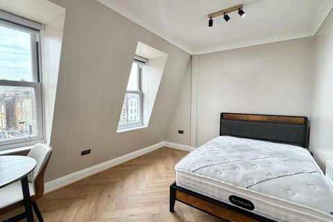 Studio to rent, Edgware Road, London W2
