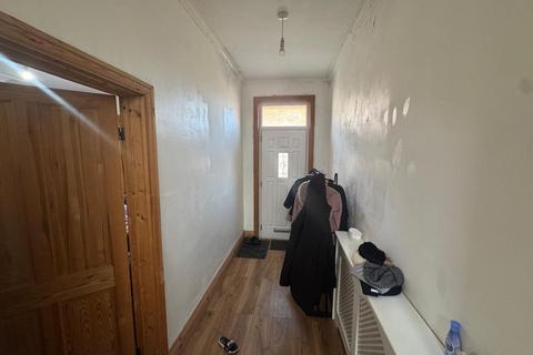2 bedroom terraced house for sale, Pinderfields Road, Wakefield, WF1
