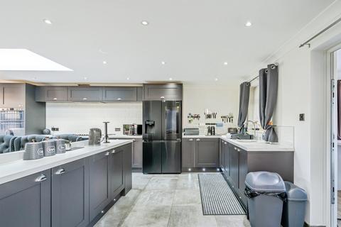 4 bedroom detached house for sale, North Bersted Street, Bognor Regis