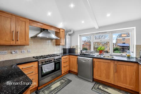 3 bedroom apartment for sale, St. John's Hill, London