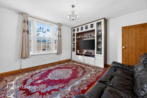 3 bedroom apartment for sale, Reform Street, London