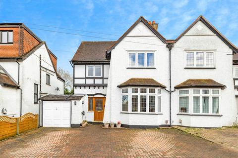 undefined, Avenue Rise, Bushey