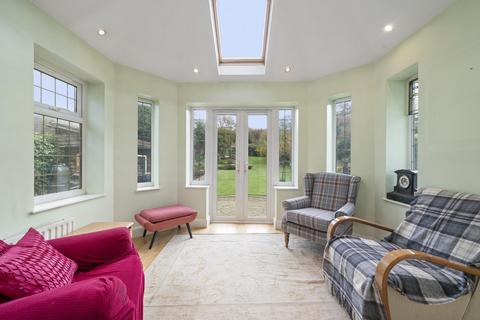 4 bedroom detached house for sale, Hillcrest Gardens, Hinchley Wood