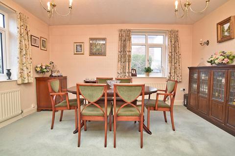 undefined, Almsford Avenue, Harrogate, HG2