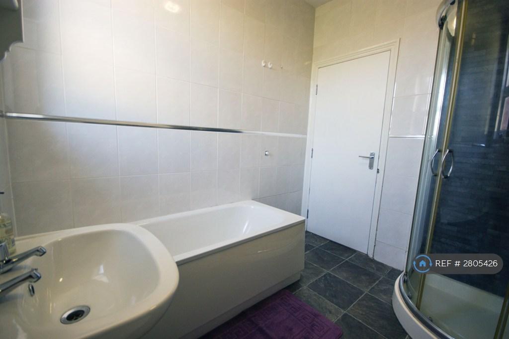 Bathroom 1 With Shower And Bath