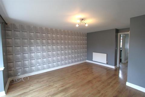 3 bedroom end of terrace house to rent, Turnberry Mews, Stainforth, DONCASTER
