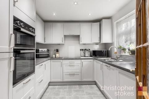 3 bedroom end of terrace house for sale, Galloway Close, Broxbourne, Hertfordshire, EN10 6BU