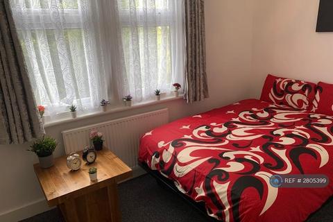 undefined, The Ridgeway, Enfield, EN2