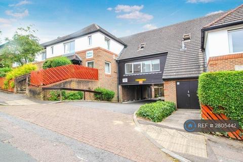 undefined, Beechwood Gardens, Caterham, CR3