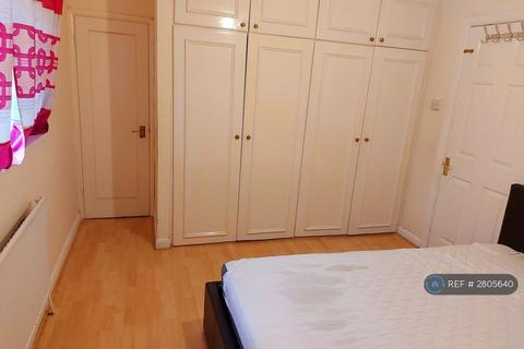 3 bedroom terraced house to rent, Hemming Way, Watford, WD25