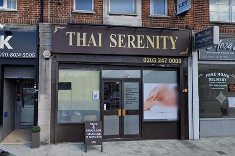 Retail property (high street) to rent, Blackfen Rd Sidcup DA15 8PS
