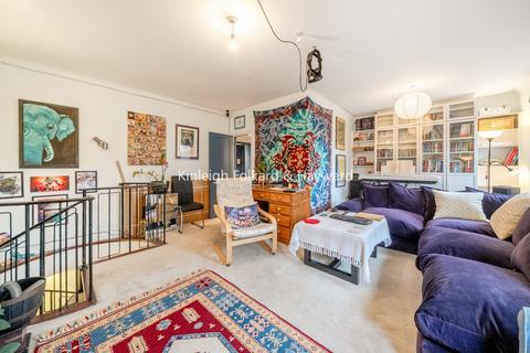 2 bedroom flat to rent, Knollys Road, Tulse Hill, London, SW16