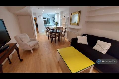 2 bedroom end of terrace house to rent, Lytham Street, London, SE17