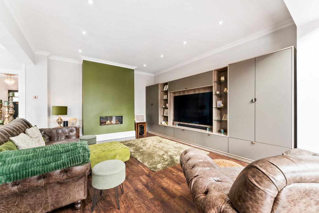 Kitchen/Diner/Family Room