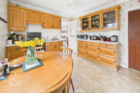 3 bedroom detached house for sale, Mill Road, Norwich NR14