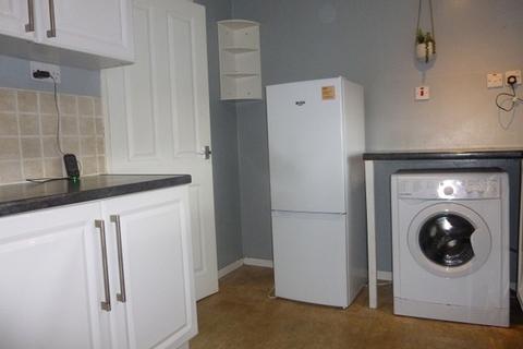 3 bedroom flat to rent, Ferryden Court, Glasgow G14