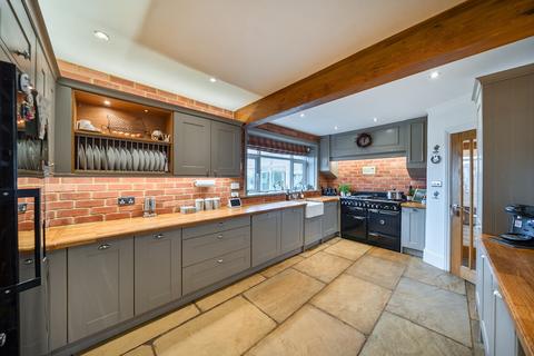 4 bedroom detached house for sale, Dunstarn Gardens, Adel,, Leeds., LS16