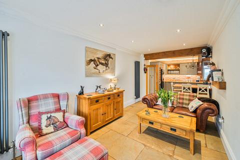 4 bedroom detached house for sale, Dunstarn Gardens, Adel,, Leeds., LS16