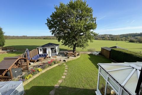 4 bedroom detached house for sale, Dunstarn Gardens, Adel,, Leeds., LS16