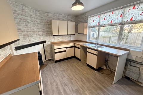undefined, Knowles Avenue, Bradford BD4