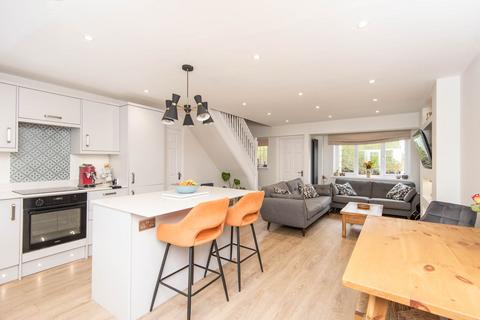 3 bedroom detached house for sale, Bentham Road, Chesterfield S40