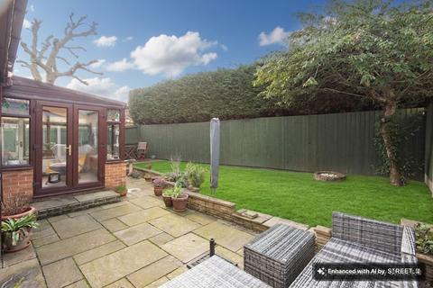 3 bedroom detached house for sale, Bentham Road, Chesterfield S40