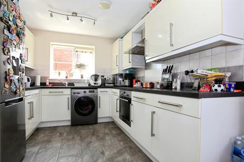 3 bedroom semi-detached house for sale, Roden Way, Peterborough
