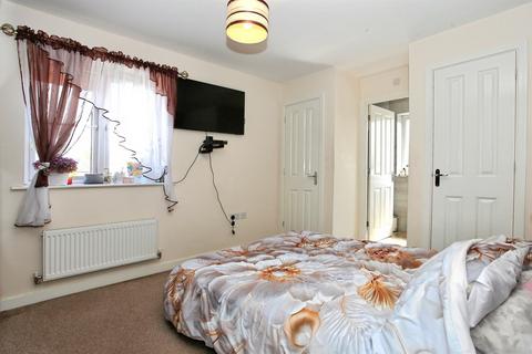 3 bedroom semi-detached house for sale, Roden Way, Peterborough