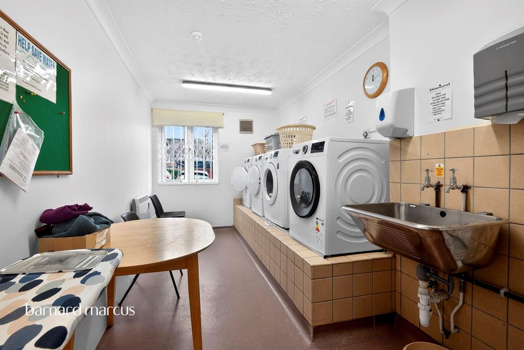 Utility room, utility