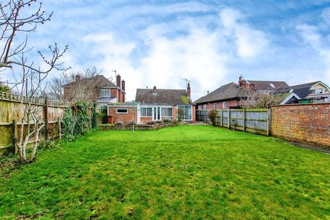 2 bedroom detached bungalow for sale, Fulbridge Road, Peterborough