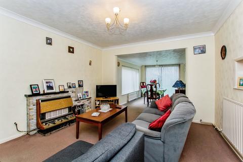 2 bedroom detached bungalow for sale, Fulbridge Road, Peterborough
