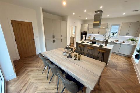 undefined, Swindon Road, Highworth, Swindon