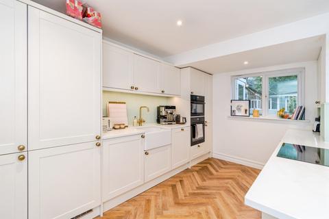 3 bedroom detached house for sale, West End Road, Southampton