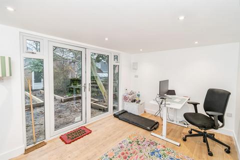 3 bedroom detached house for sale, West End Road, Southampton
