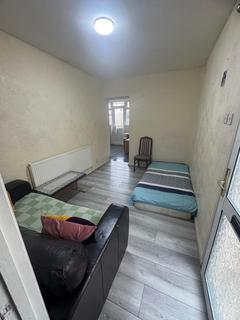 1 bedroom flat to rent, Ilford, Essex, IG1