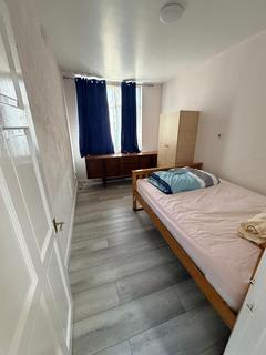1 bedroom flat to rent, Ilford, Essex, IG1