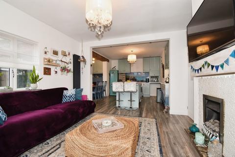 4 bedroom detached bungalow for sale, London Road, Oadby, Leicester