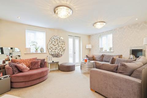 undefined, Halliday Court, Thornbury, BRADFORD