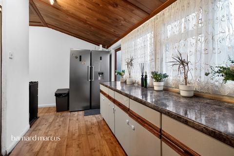 undefined, Boundary Road, London